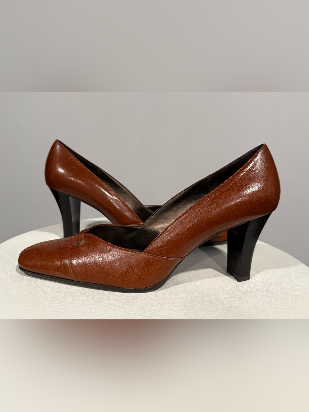 AEROSOLES Brown Leather Heel Pumps